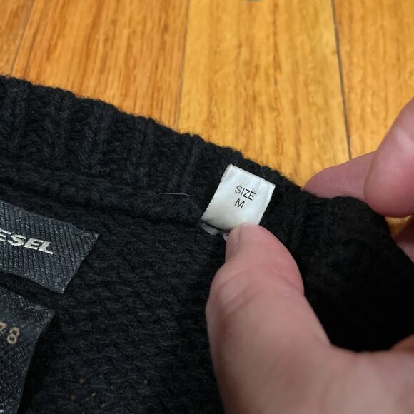 Diesel Knit Striped Black Red Wool Blend Sweater Sz Medium Grunge Designer - Picture 4 of 8